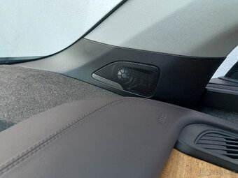 BMW i3 REX - full HarmanLED kůže šíbr kamera velká naviagce - 20