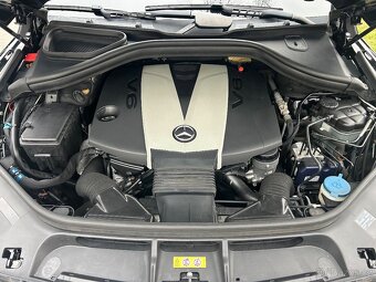 Mercedes ML 350d AMG line 9/2012 ČR 1.maj.,servis MB,výbava - 20