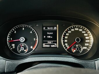 Seat Alhambra 2.0TDI MANUÁL SENZORY TAŽNÉ SERVISKA STYLE - 20