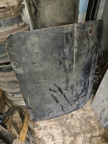 Tatra 603 dveře, rámy, nádrž - 20