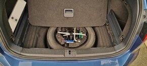 Volkswagen Passat Variant Highline 2.0 TDi 140 kw (manuál) - 20