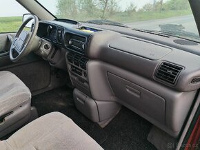 Chrysler Voyager - 20