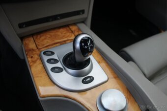 BMW E60 M5 5.0 V10 - 20