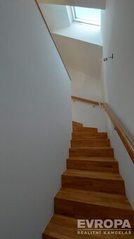 Novostavba rodinného domu 5+kk, pozemek 803m2, 15minut od ok - 20