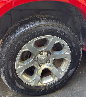 Dodge Ram 1500 - 20