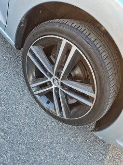 Škoda Rapid Spaceback SPORT 1.2 TSi 77Kw PANORAMA XENONY - 20