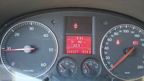 VW Touran 2006 77kW STK 02/2026 dálnice 03/2025 363.000km - 20