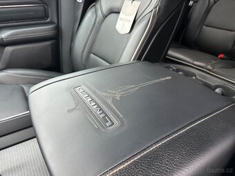Ram 1500 Limited 2022 najeto 8 000km - 20