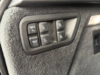 BMW X7 3.0 M50d DPH, 7MÍST, MAX VÝBAVA - 20