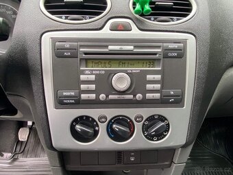 Ford Focus Combi 1.6i 74kW klimatizace tažné ABS 2007 - 20