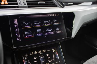 Audi E-tron 55 quattro Advanced 2019 - 20