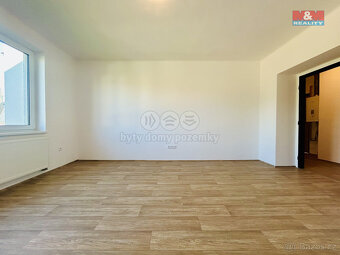 Pronájem bytu 3+1, 78 m², Klatovy, ul. Měchurova - 20