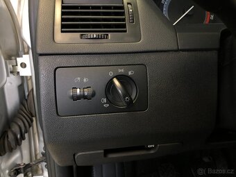 ŠKODA FABIA COMBI 1.4 16V SPORT - 20