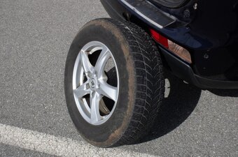 Mitsubishi Outlander z roku 2012 - 20