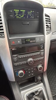 Chevrolet Captiva 2009, servisováno,7 míst,tažné - 20