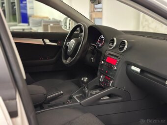 Audi A3 Sportback 1.4 TFSI Xenon / Sport / výhřev / STK - 20
