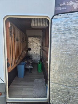 Obytný automobil FIAT KNAUS, 6 místný - 20