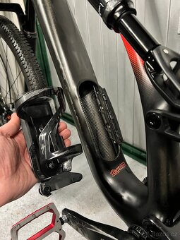 Trailové karbonové kolo Specialized Stumpjumper 29" - 20