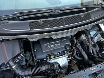 Opel Zafira Tourer 1.4 T 103kW 7 míst 1. Maj Původ ČR Navi - 20