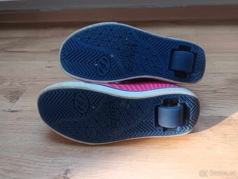 Barefoot boty a Tarmak 33, Hellys koloboty 33 - 20