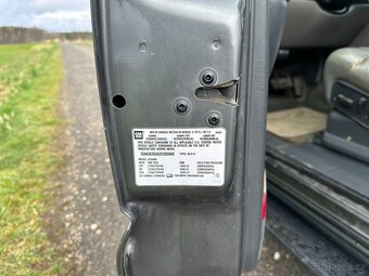 2003 Chevrolet Suburban K2500 8.1 Vortec LT - 20