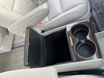 Toyota Sienna XLE AWD - 20