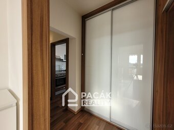 Pronájem zrekonstruovaného bytu 2+kk v Olomouci, ul. Nedvědo - 20