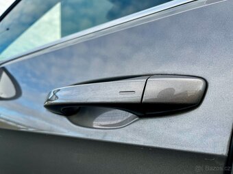 VW Golf VII Variant 1.4TSi 103kW NAVI Kessy VÝHŘEV Kamera - 20