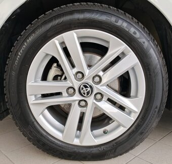 Toyota Corolla 1.8 hybrid - 20