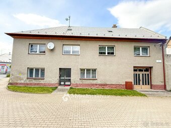 Prodej rodinného domu se dvěmi bytovými jednotkami, 246 m2 - - 20