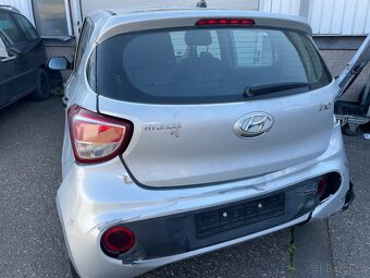 Hyundai i10 1.0 havarované 11tis. km - 20
