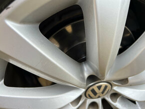 Volkswagen Tiguan 2.0 110kW 4Motion Tažné V.Sedadla - 20
