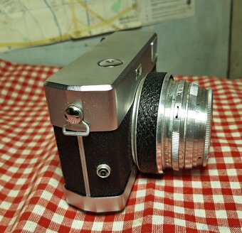 Werra 3 + Tessar 2.8/50, Flektogon 2.8/35, Cardinar 4/100 - 20
