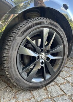 Škoda Octavia 3 2.0 TDi 110kW DSG LED ACC TÁŽNÉ VÝHŘEV KŮŽE - 20