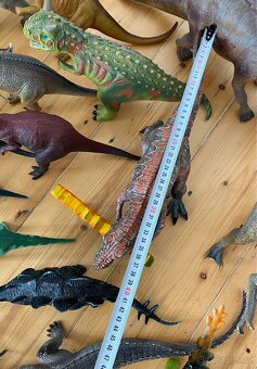 Sbírka Dinosaurů - 20