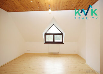 Nádherný rodinný dům u rybníka s pozemkem o rozloze 10355 m² - 20