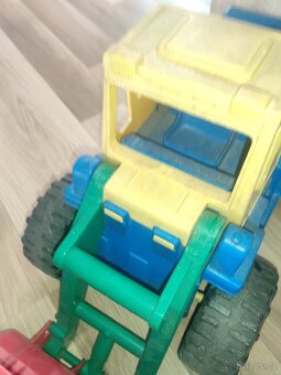 Traktor na pískoviště - 20