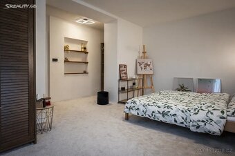 Dům s rodinným kempem - 20