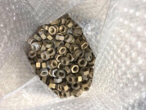 Šrouby a matice dle přiložených tabulek - 20