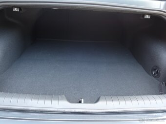 Hyundai IONIQ 6 77kWh 4x4 PREMIUM PANORAMA DPH ZÁRUKA - 20