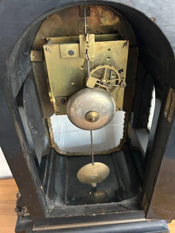 Stolní hodiny bule. - 20