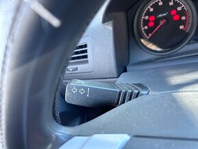 Opel Astra H 1,4 16V, BOURANÉ - náhradní díly - 20