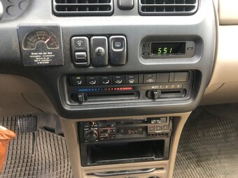 Mazda 323 1.5i sedan rok 1995 - 20