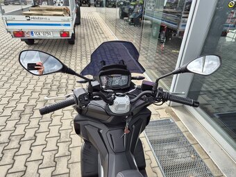 Aprilia SR GT 200 REPLICA - 20