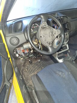 Fiat Punto 1.8 HGT - 20