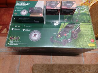 Aku Parkside sekačka, rychlonabíjčka, 2X 4Ah baterie - 20