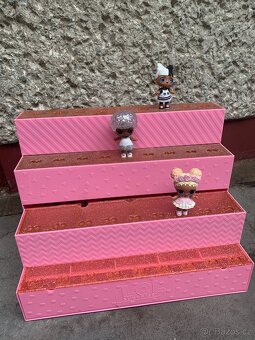 Retro Polly Pocket + novější, LOL panenky se stojanem.. - 20