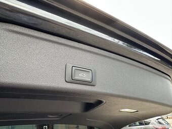 Audi A4 3.0 TDI Quattro S-line / virtual / pano/ tažné - 20
