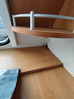 KNAUS Eifelland 495 -r.2006,předstan,francouz.postel - 20