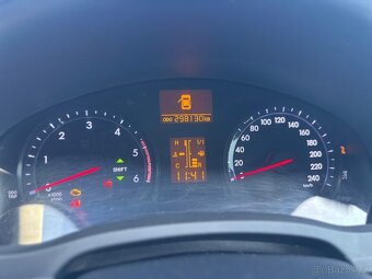Toyota Avensis - 20